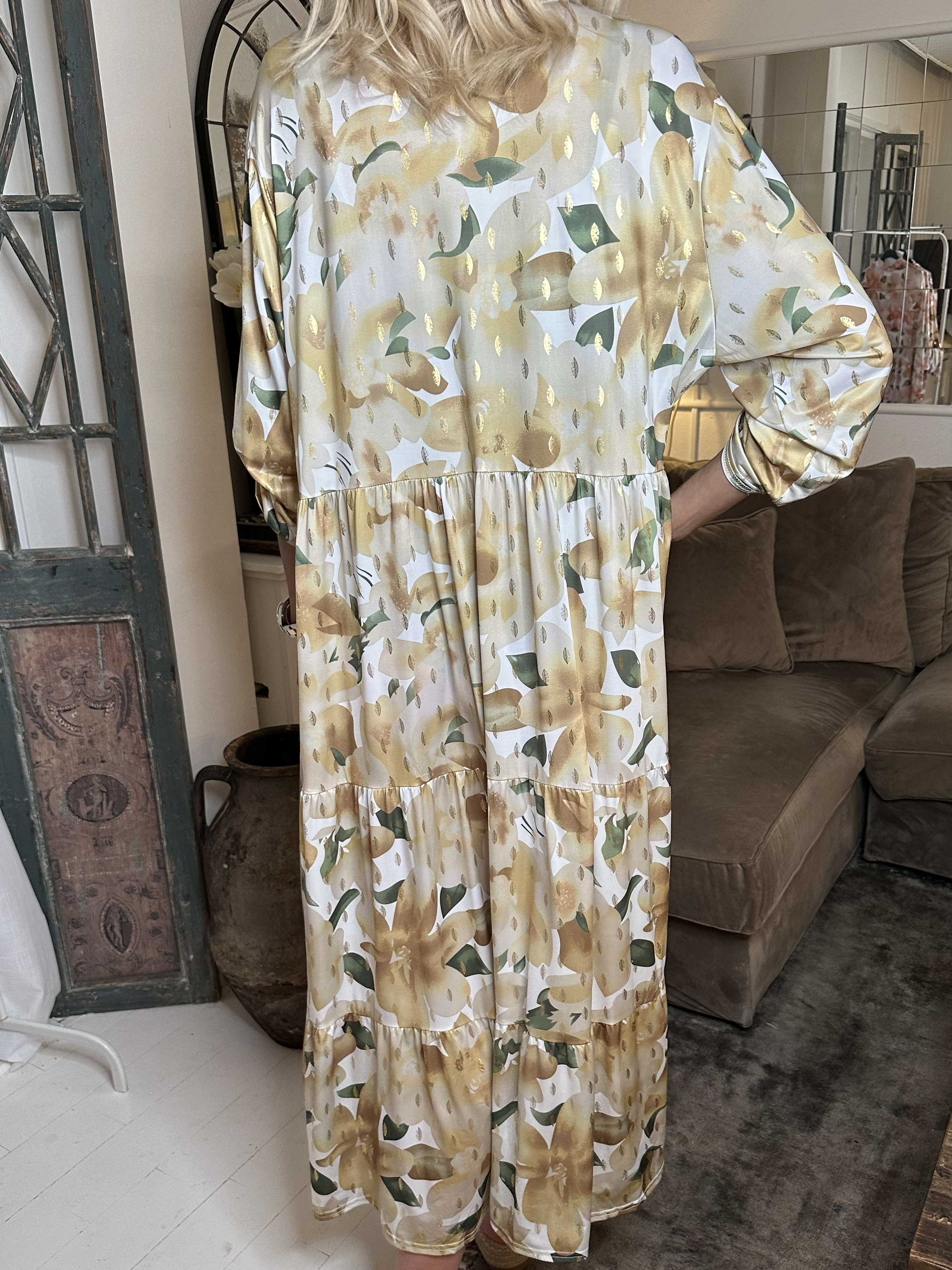 Milano Flower - Lång mönstrad klänning med lager-på-lager look - Coral