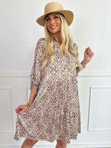 Milano Boho Midi - Mønstret kjole med guld dutter og lag på lag look