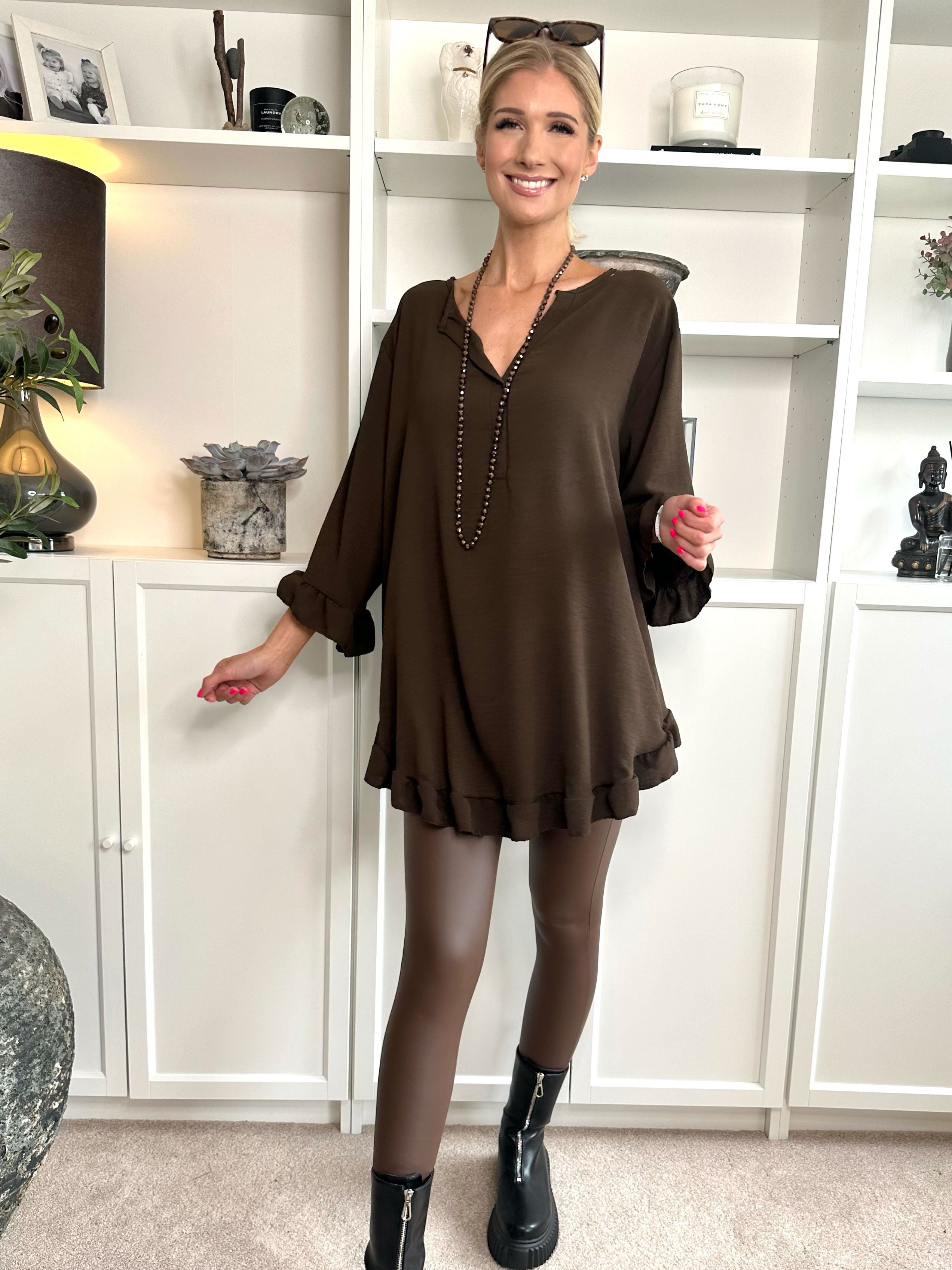 Mio Long - Söt tunika med volangkanter