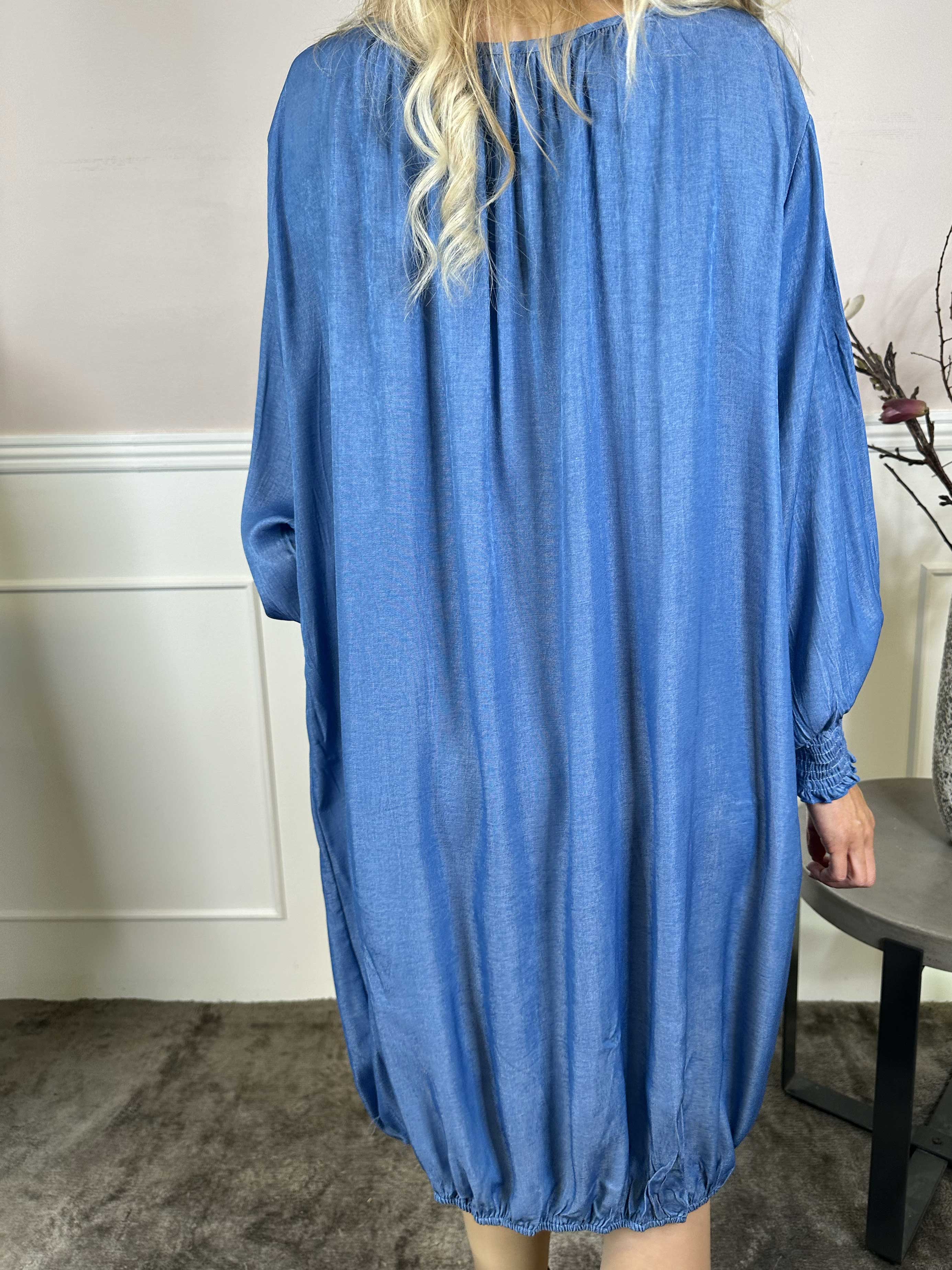 Miracle Denim Dress L/S - Klänning med resår i nederkanten och långa ärmar