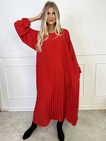 Nancy Long Sleeve - Lång klänning med plissering och fickor