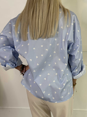 Olivia - Söt skjorta med söta små hjärtan