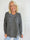 Ondine - Blød og elegant strikbluse med fine hvide perler og lille slids