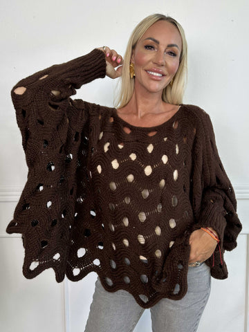 Pia - Hullet oversized strik med flagermus ærmer