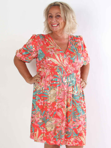 Pamina Leaf Short - Kort elastisk plus size kjole med blad motiver