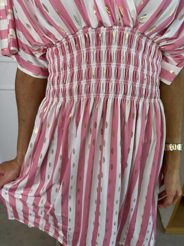 Pams Stripe Short - Randig klänning med resår och gulddetaljer