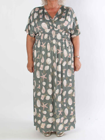 Pams Beach - Lång elastisk plus size klänning med musslor