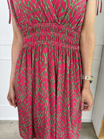 Pams Boho Short - Kort klänning med resår i skrynkelfritt tyg