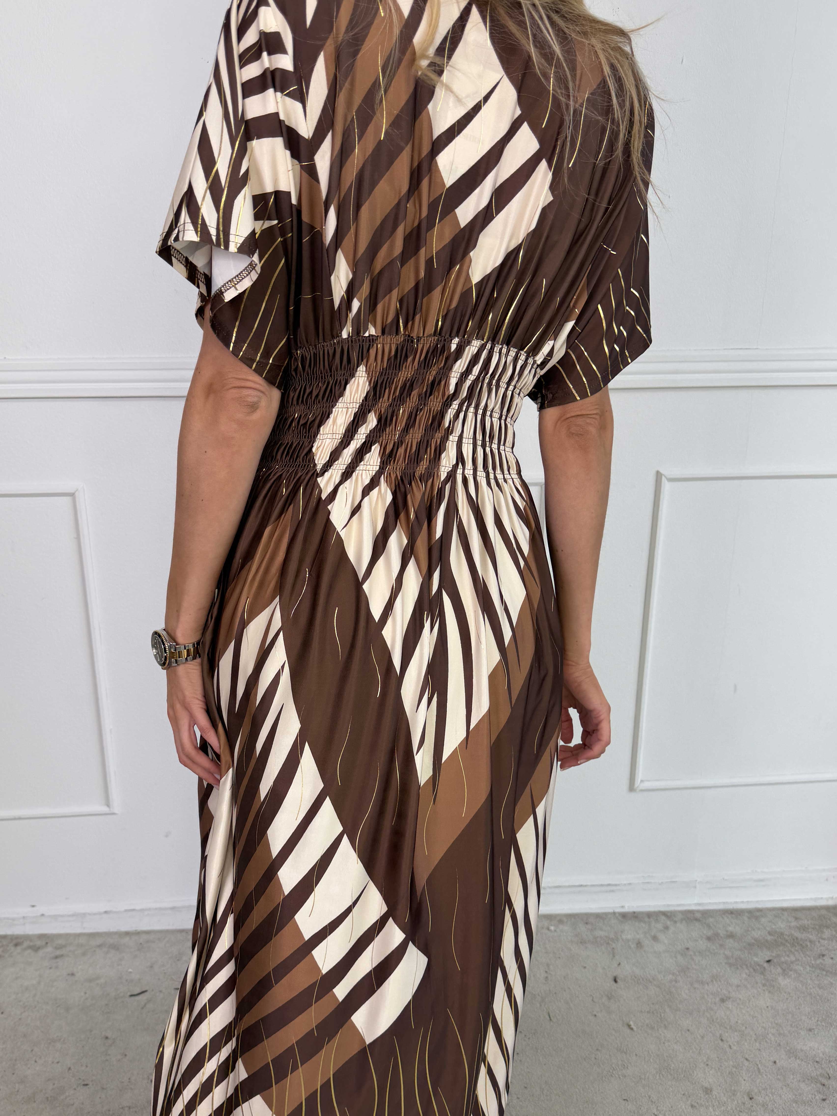 Pams Figure - Lång stretchig mönstrad klänning med fickor