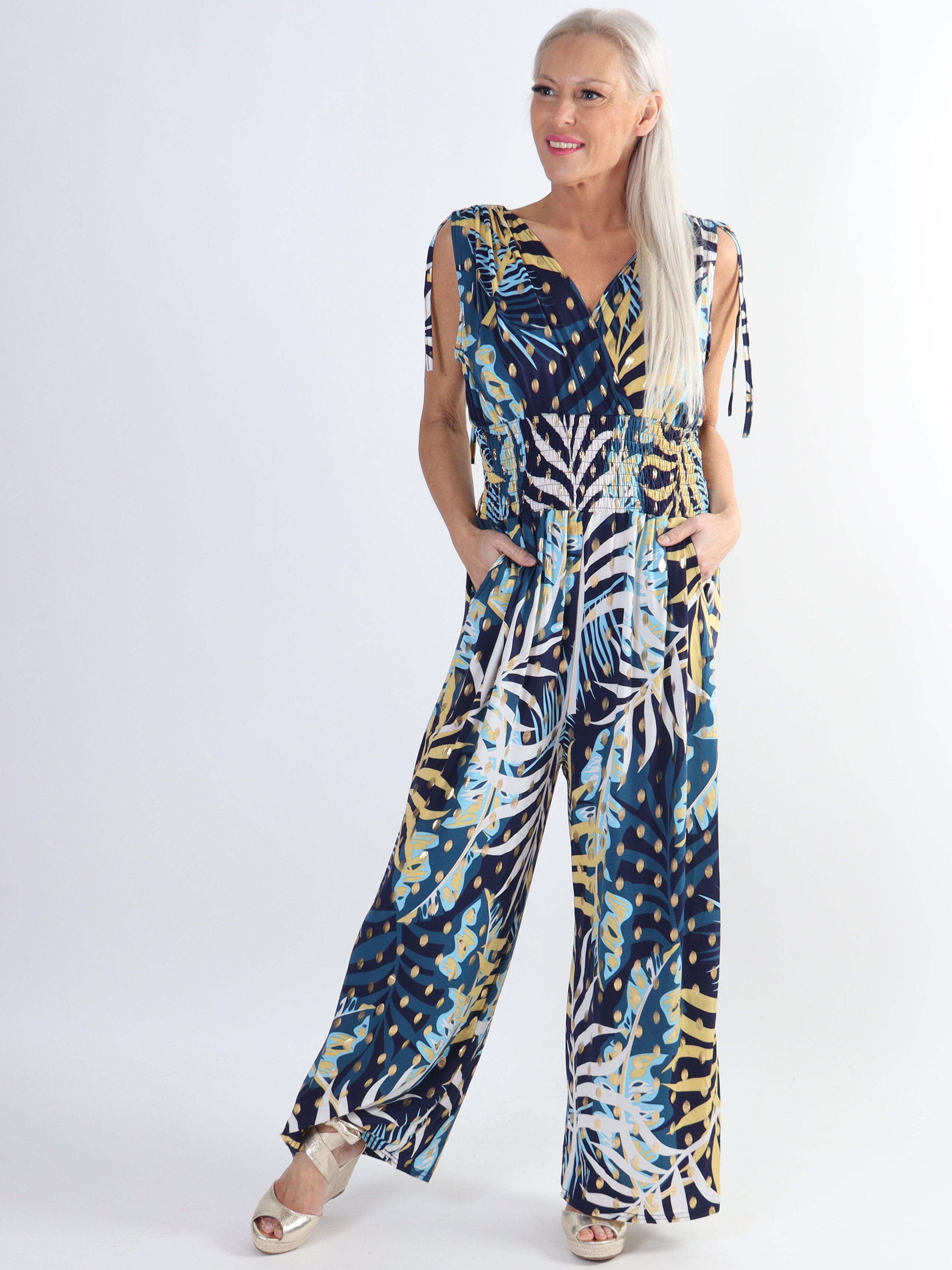 Pams Forest Jumpsuit N/S - Jumpsuit med bladmönster i plusstorlek