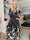Pams Gilded Midi - Elastisk kjole med blomsterprint og guld blade.