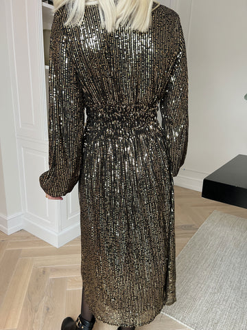 Pams Glitter Midi L/S - Vacker klänning med smock och paljetter
