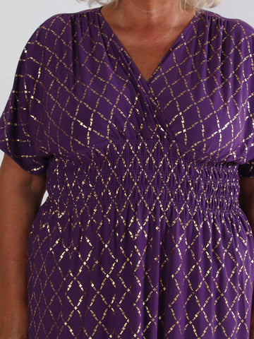 Pams Gold Check Short - Kort elastisk plus size kjole med guld detaljer