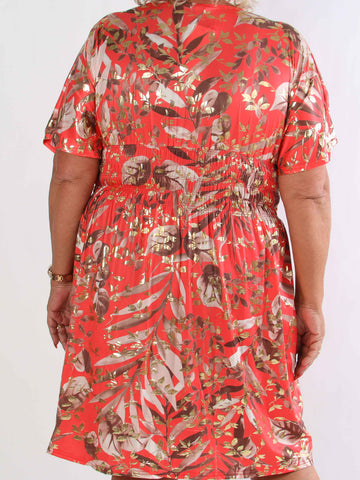 Pams Gold Leaf Short - Plus size kjole med blomsterprint og guld detaljer