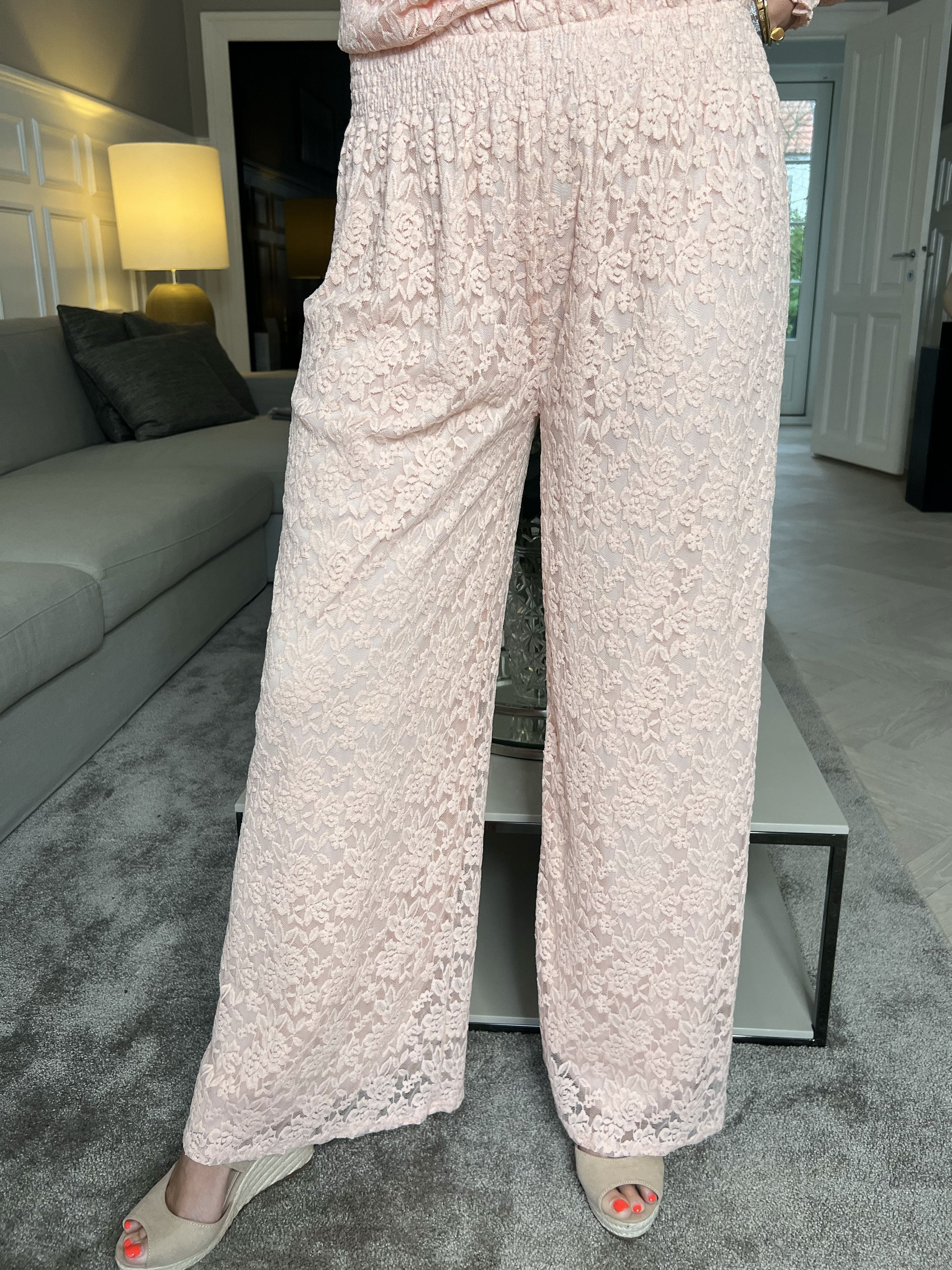 Pams Lace Pants - Lösa spetsbyxor med resår