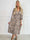 Pams Snake Midi L/S - Elastisk kjole i slangeprint med elegante gulddetaljer