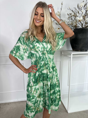 Pams Art Short - Mönstrad elastisk klänning med guldblommor