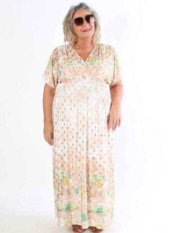 Pams Paris - Lång stretchig plus size-klänning med guldnitar