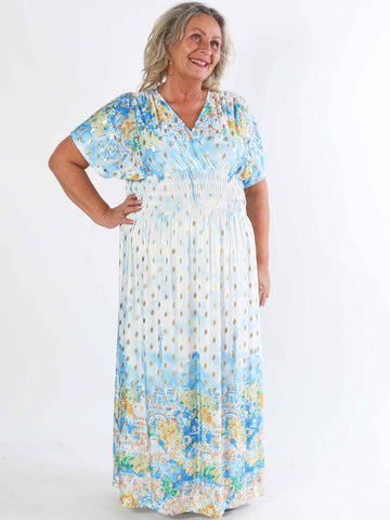 Pams Paris - Lång stretchig plus size-klänning med guldnitar