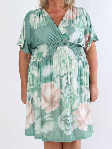 Pams Peony Short - Kort elastisk plus size-klänning med blommigt tryck
