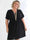 Pams Plain Short - Elastisk plus size kjole med smock i taljen