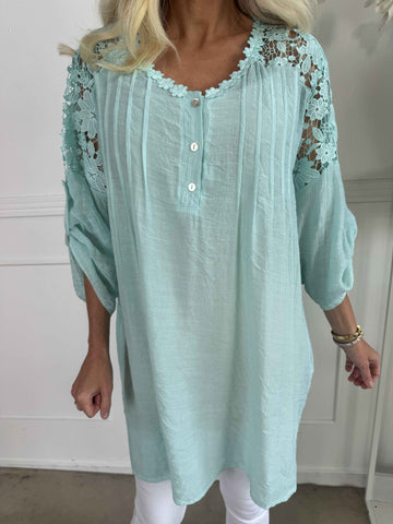 Rosalie - Söt feminin tunika med broderad rygg