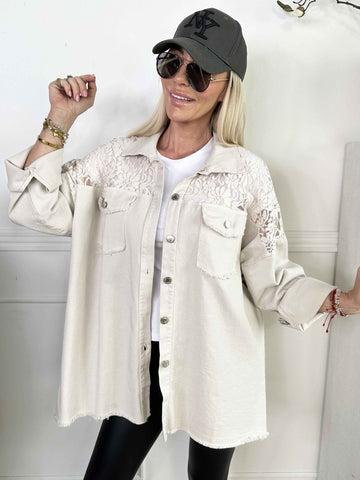 Scarlett - Jeansjacka med axlar av spets
