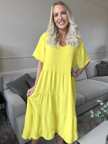 Shayna - Tunikaklänning i viskos med broderade detaljer på ryggen