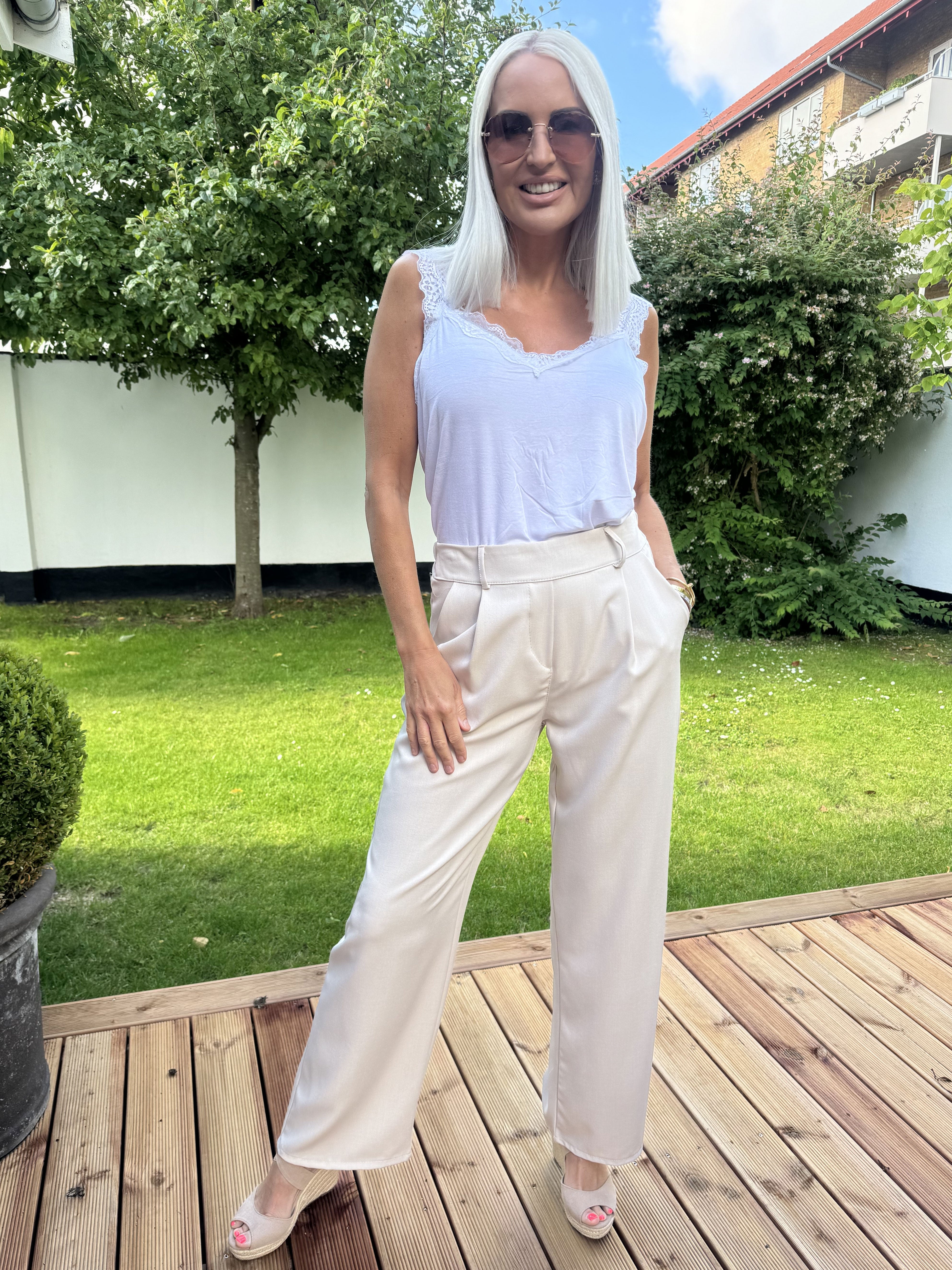 Taimi - Cool enfärgad kostymbyxa