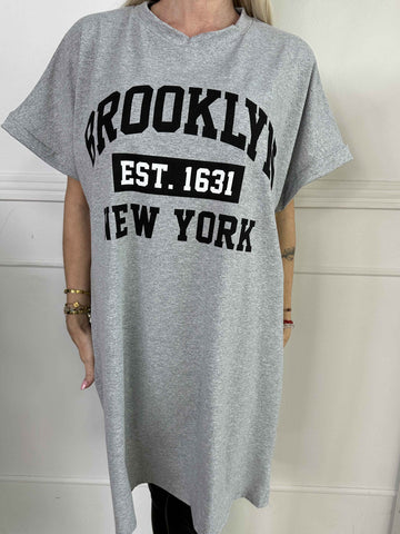 Tasmine - Brooklyn t-shirtklänning i mjuk bomull