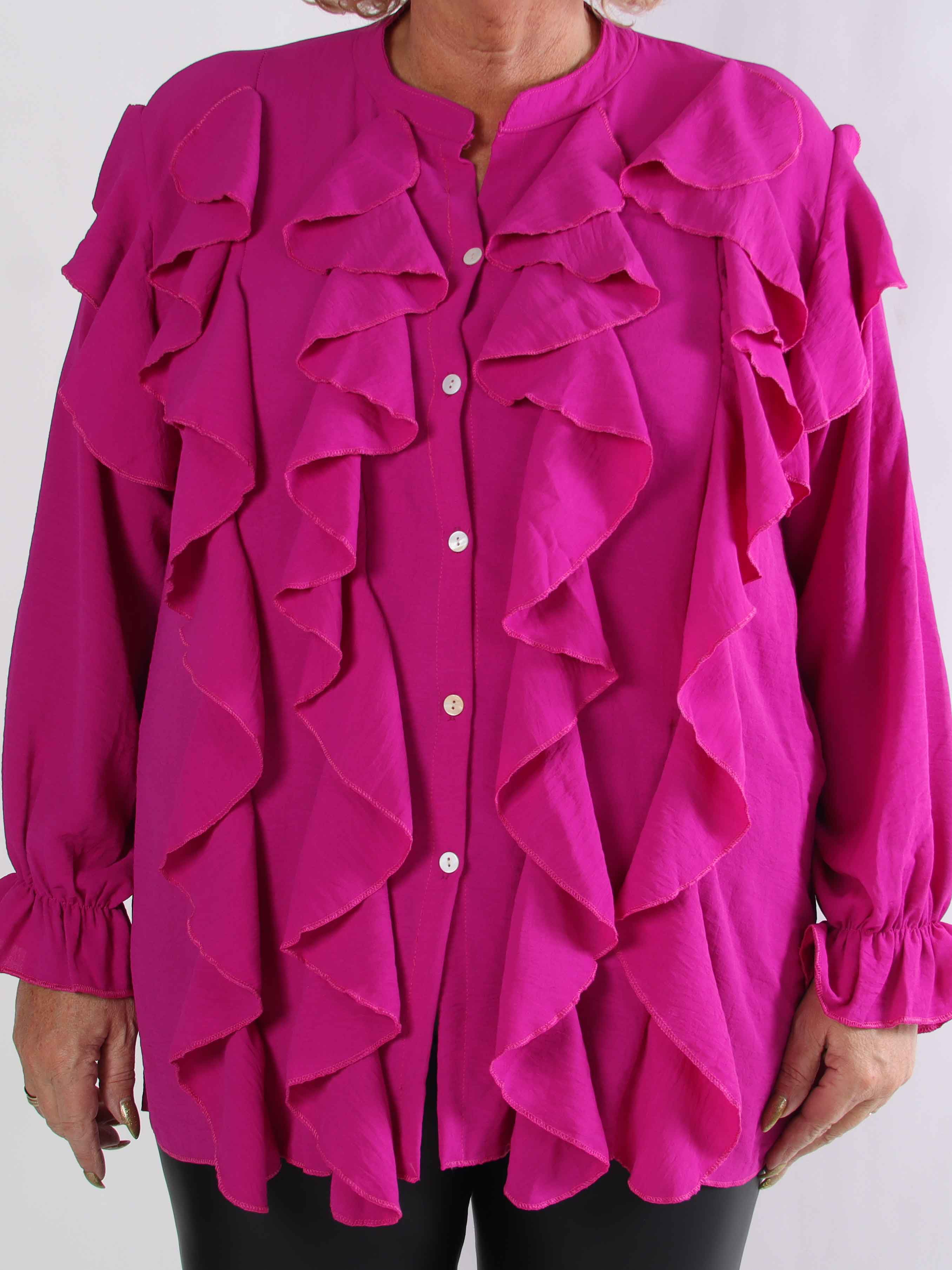 Trudie - Sød plus size skjorte i viskose med fine flæser foran