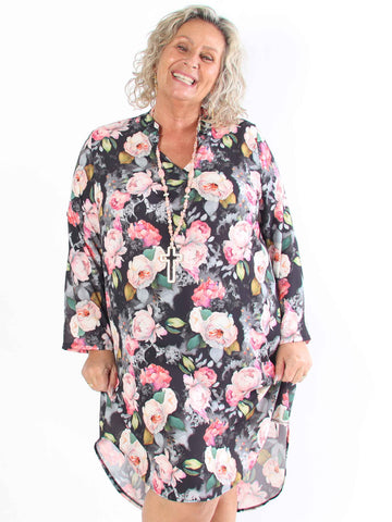 Vanesa Flower Dress - Plus size-klänning i viskos med blommiga motiv