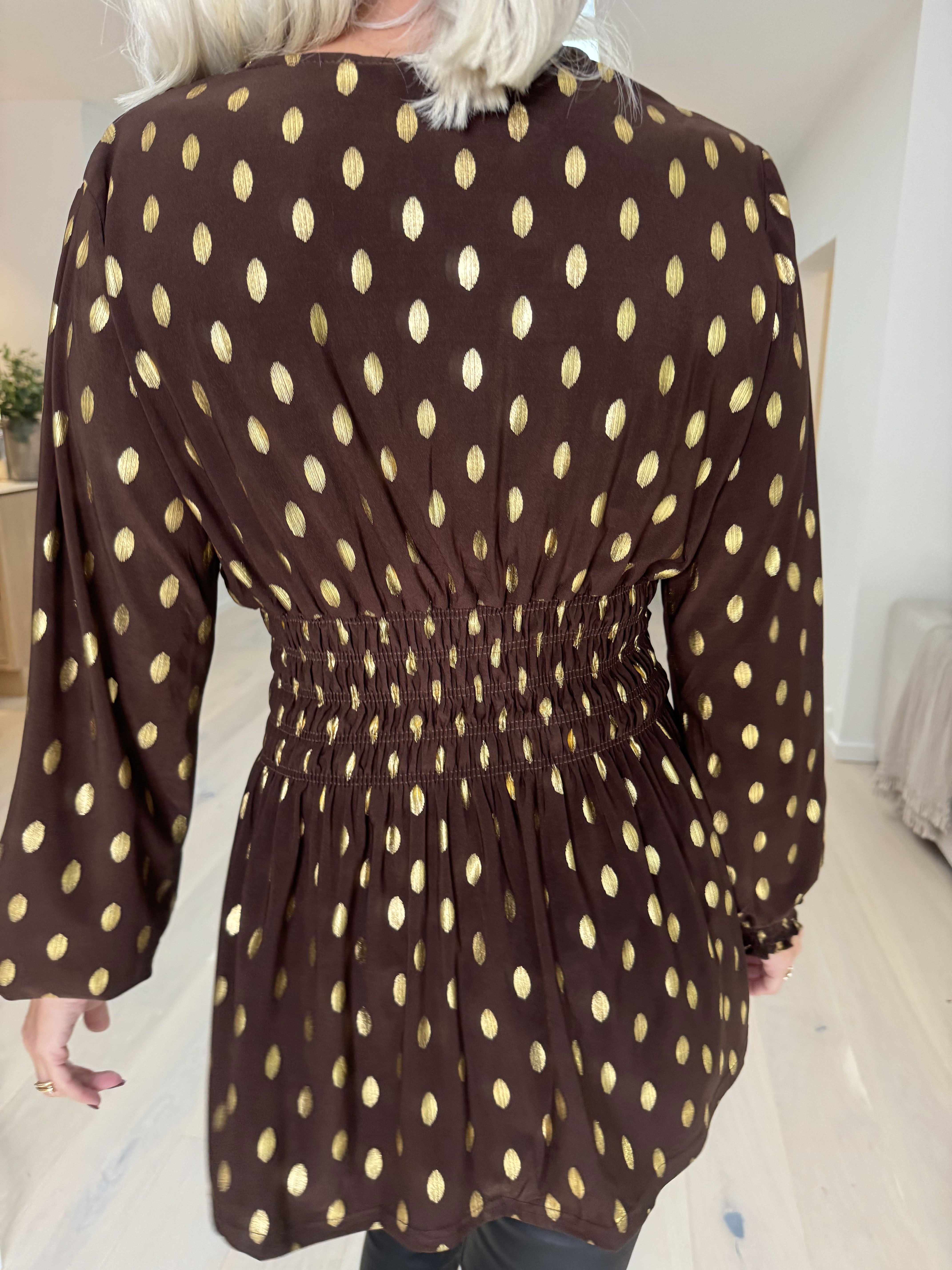 Pams Gold Dot Shirt L/S - Elastisk blus i skrynkelfritt tyg