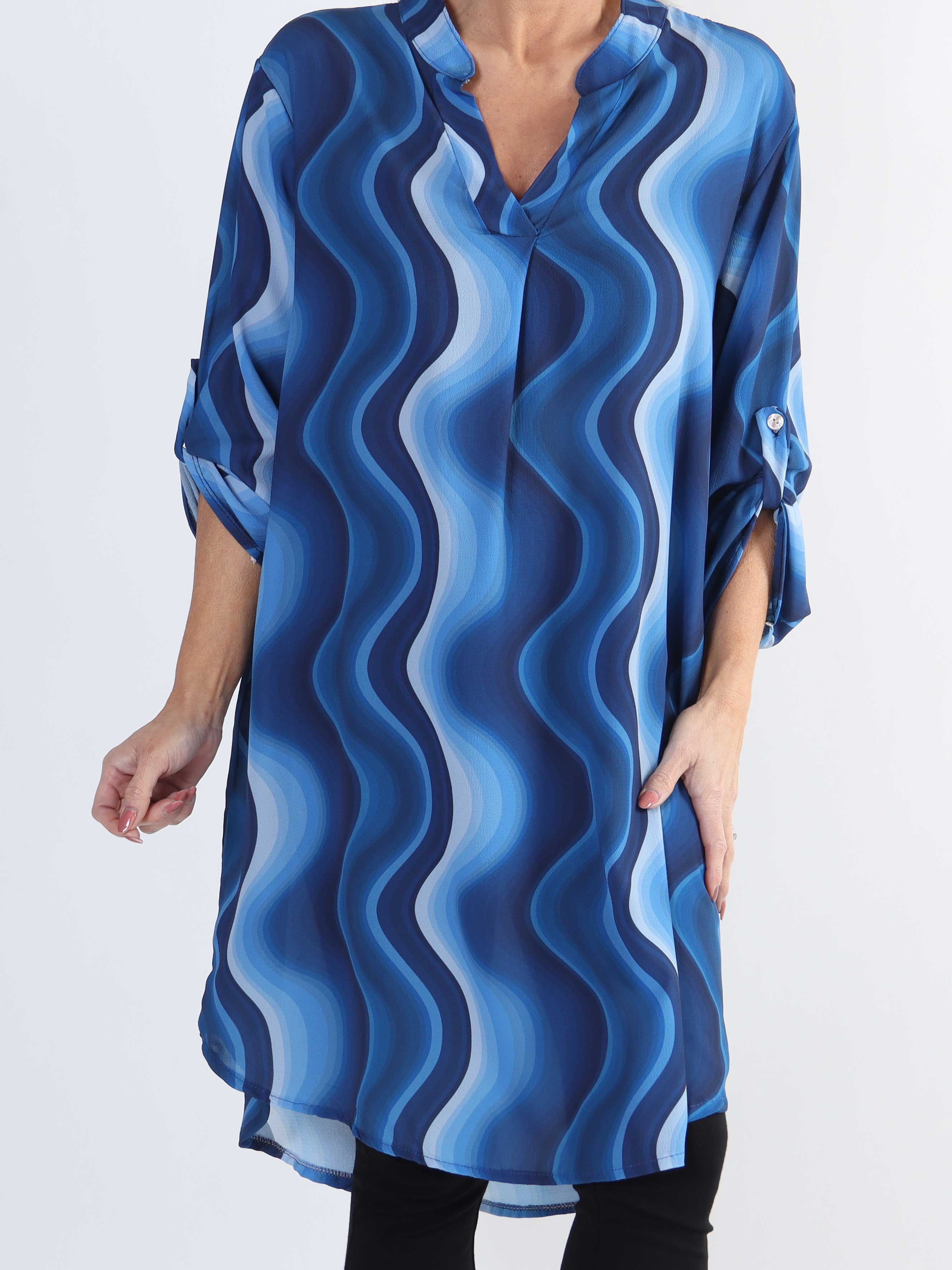 Vanesa Dress Wave - Lätt och luftig mönstrad klänning i stora storlekar