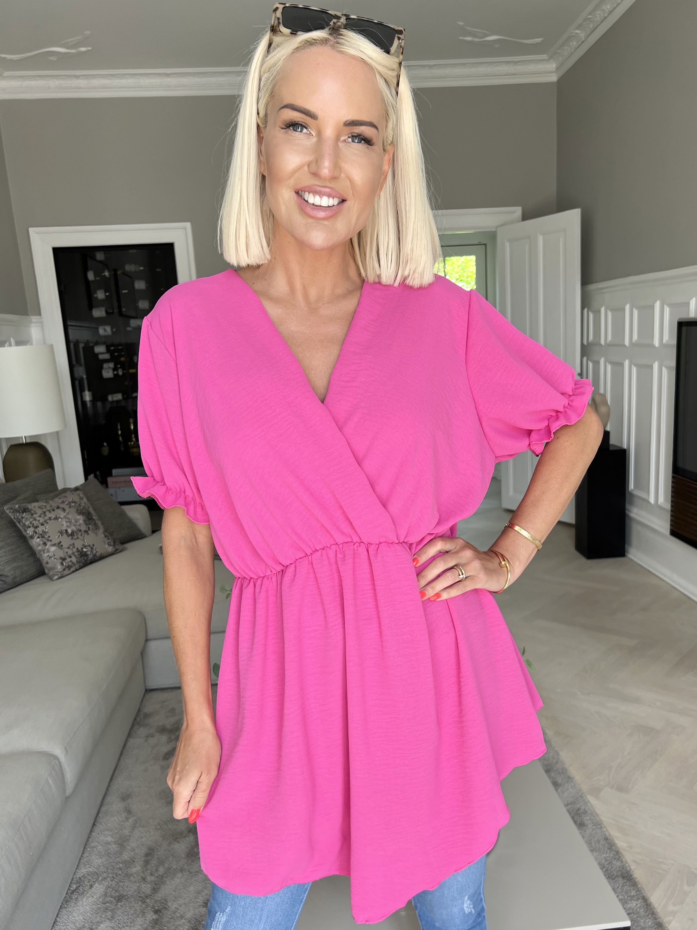 Yda Plain Short Sleeve - Söt blus med resår i midjan