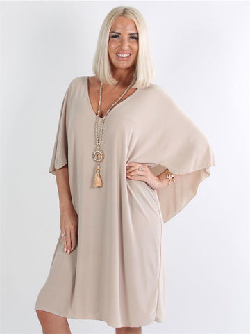 Jovana Dress - Klänning med fladdermusärmar och låg rygg