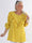 Nicola - Söt plus size blus med volanger och knappar