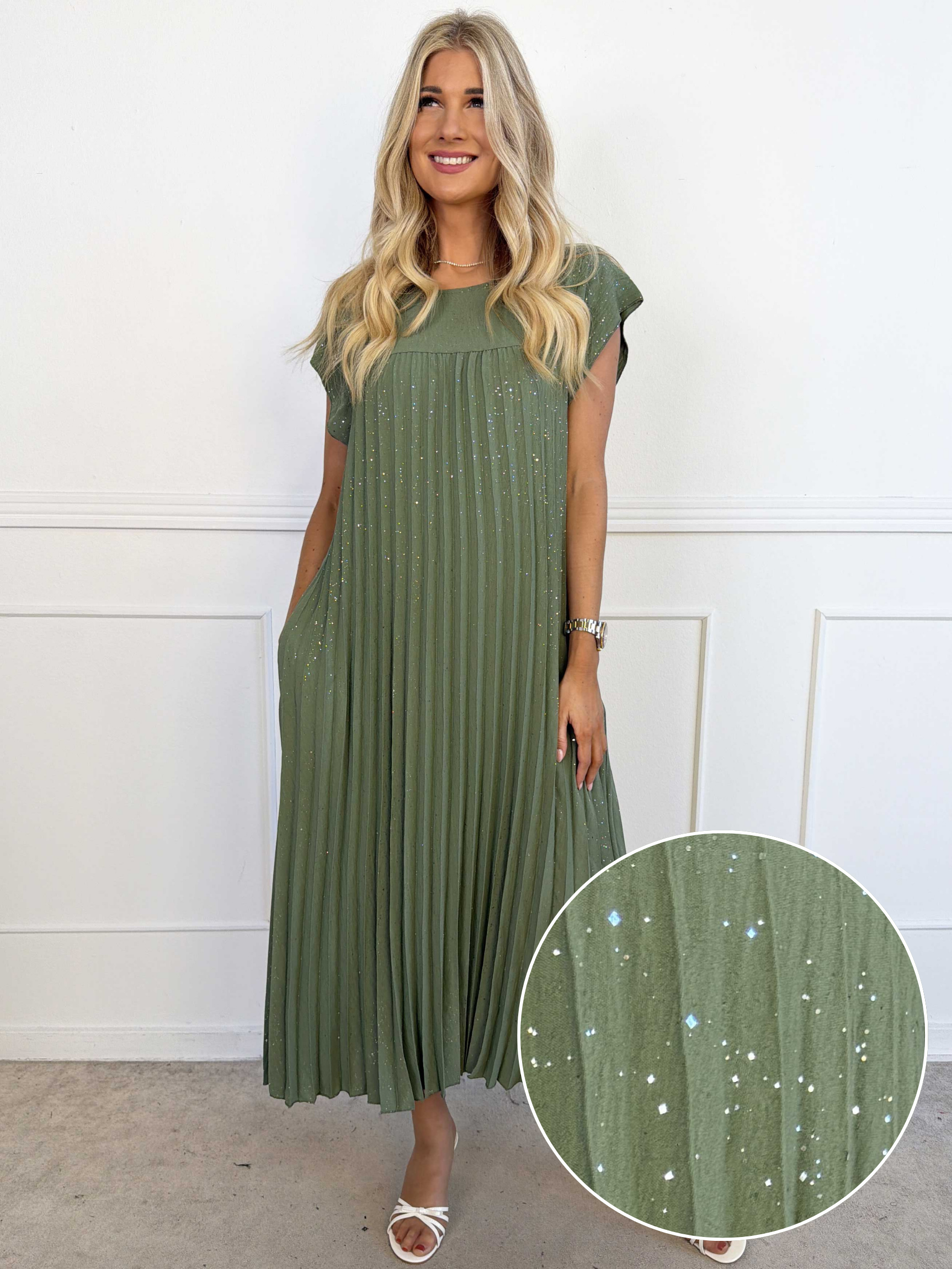 Nancy Glitter - Lång klänning med veck och fickor