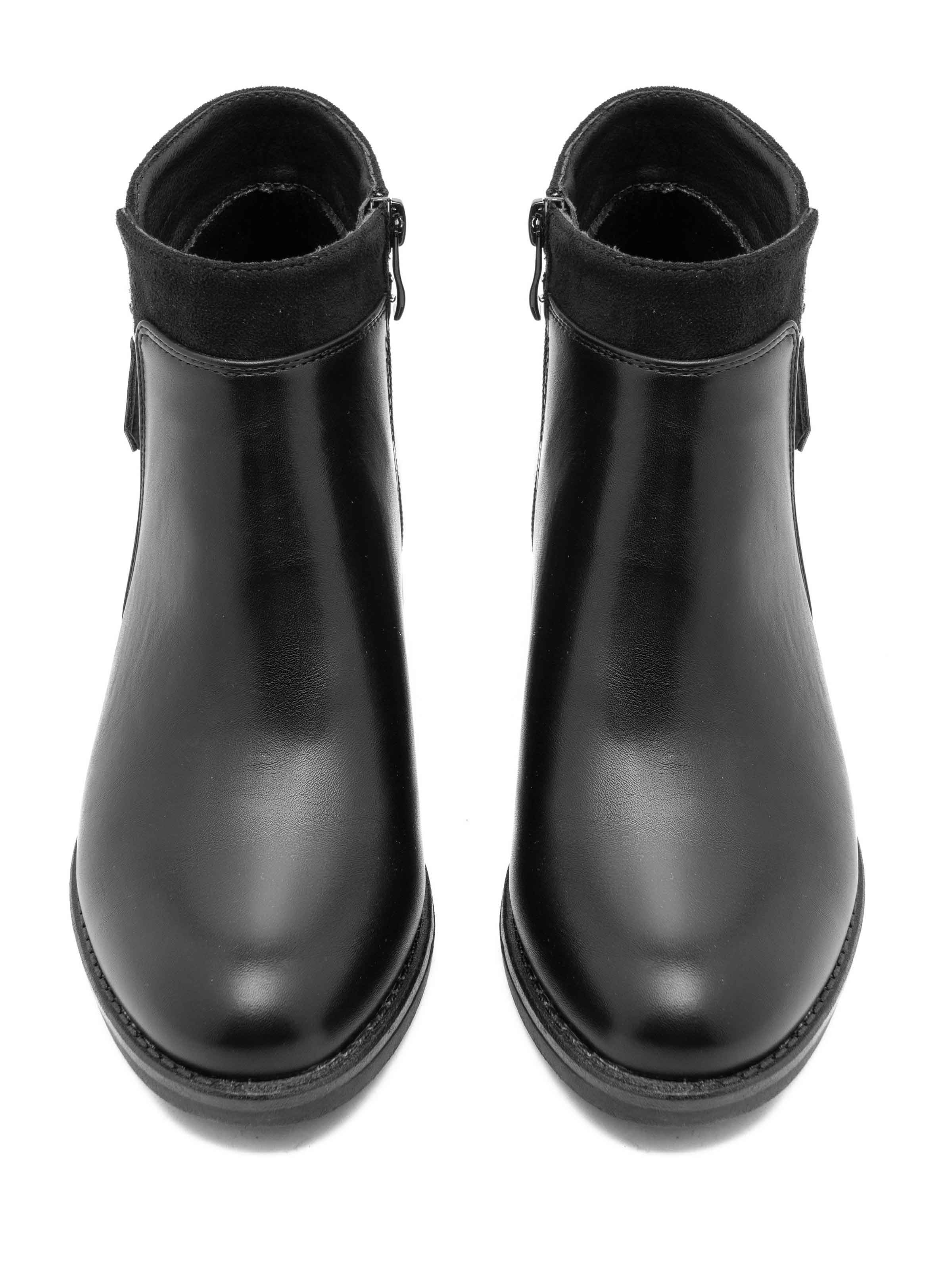 Reese - Ankelstövlar med guldfärgad dragkedjedetalj