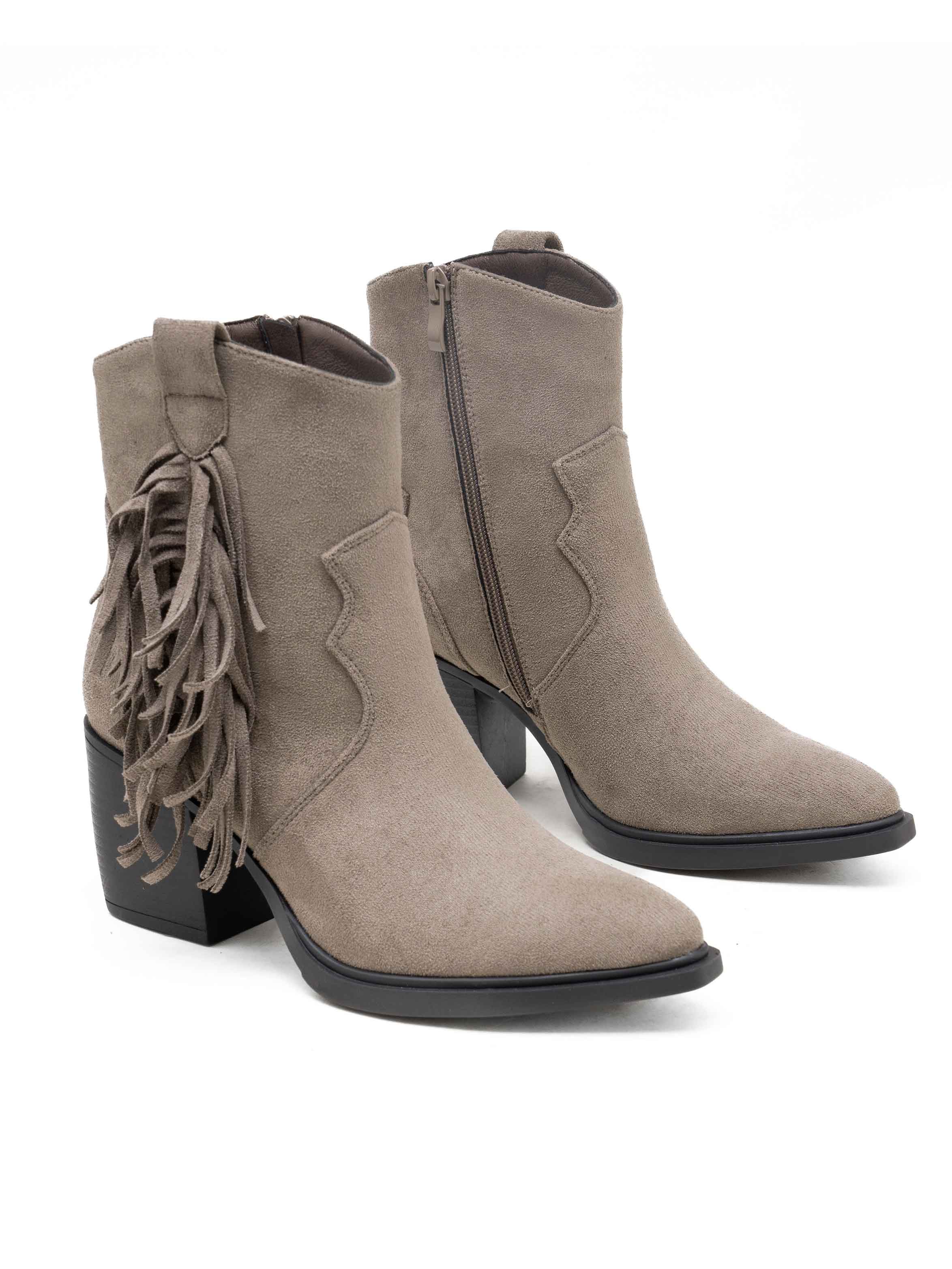 Hecuba - Korta cowboystövlar med fransar