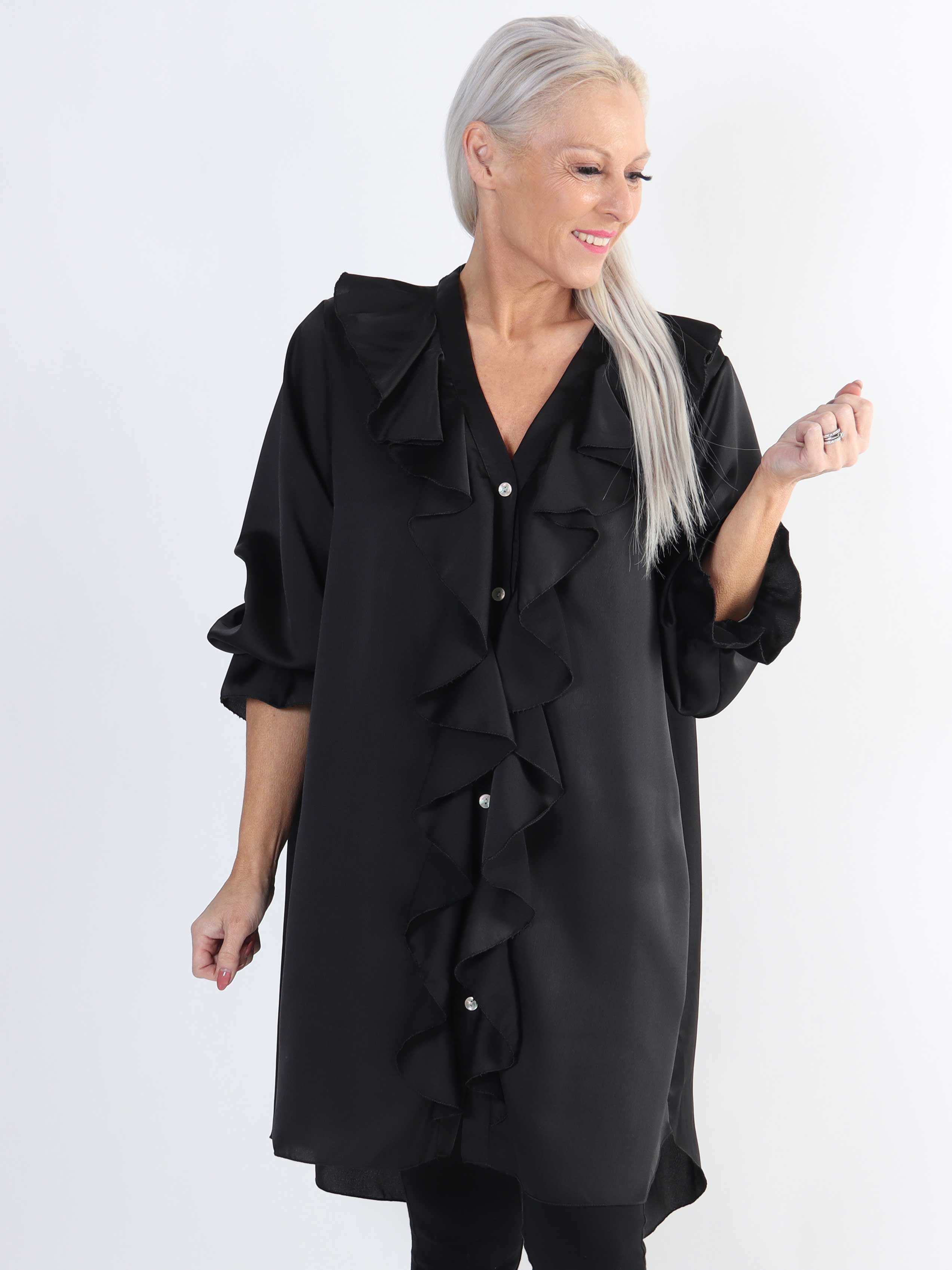 Abira - Enfärgad plus size skjortklänning i silkelook med volanger