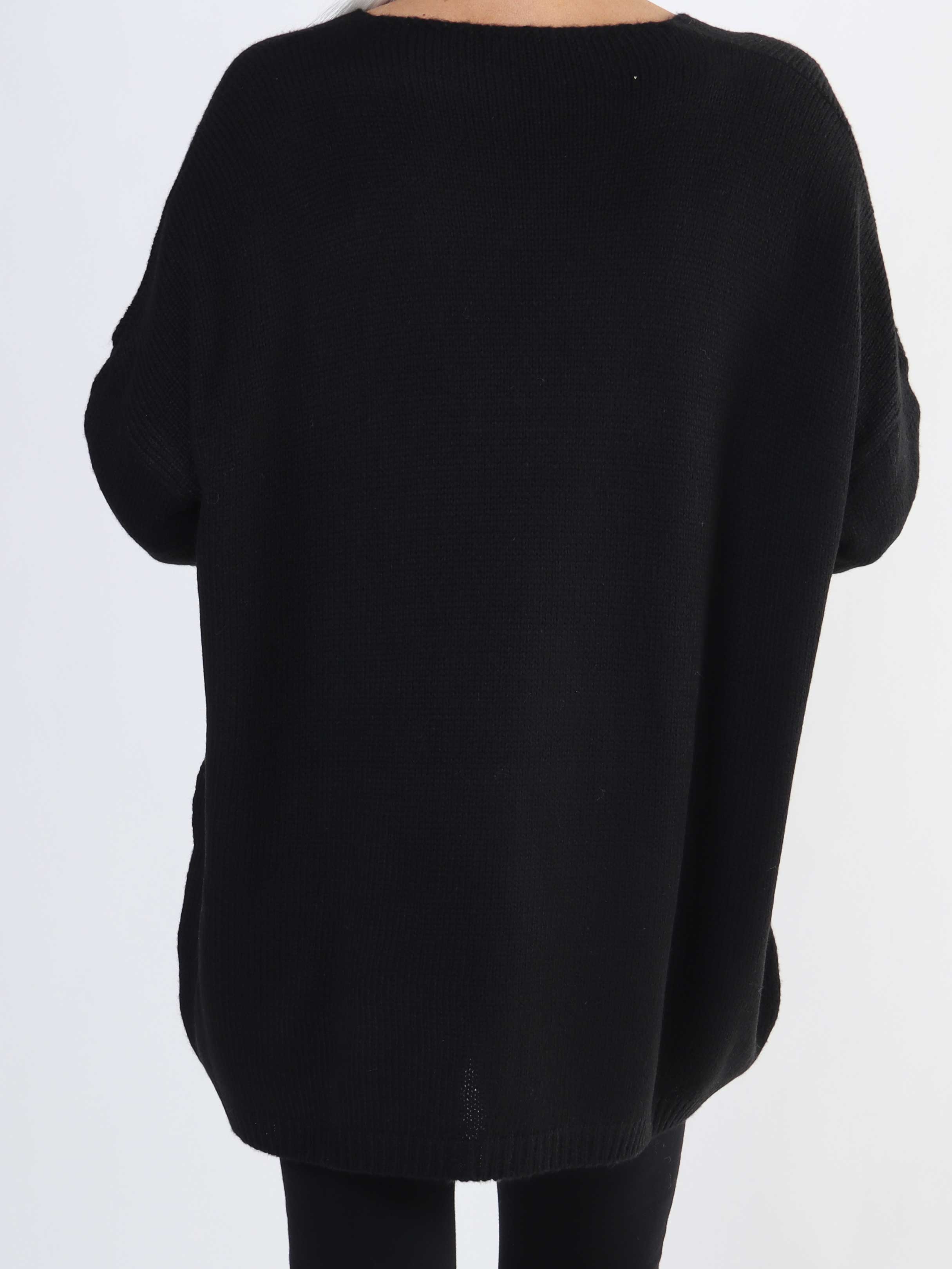 Achilla - Stickad blus med guldtryck framtill i stora storlekar