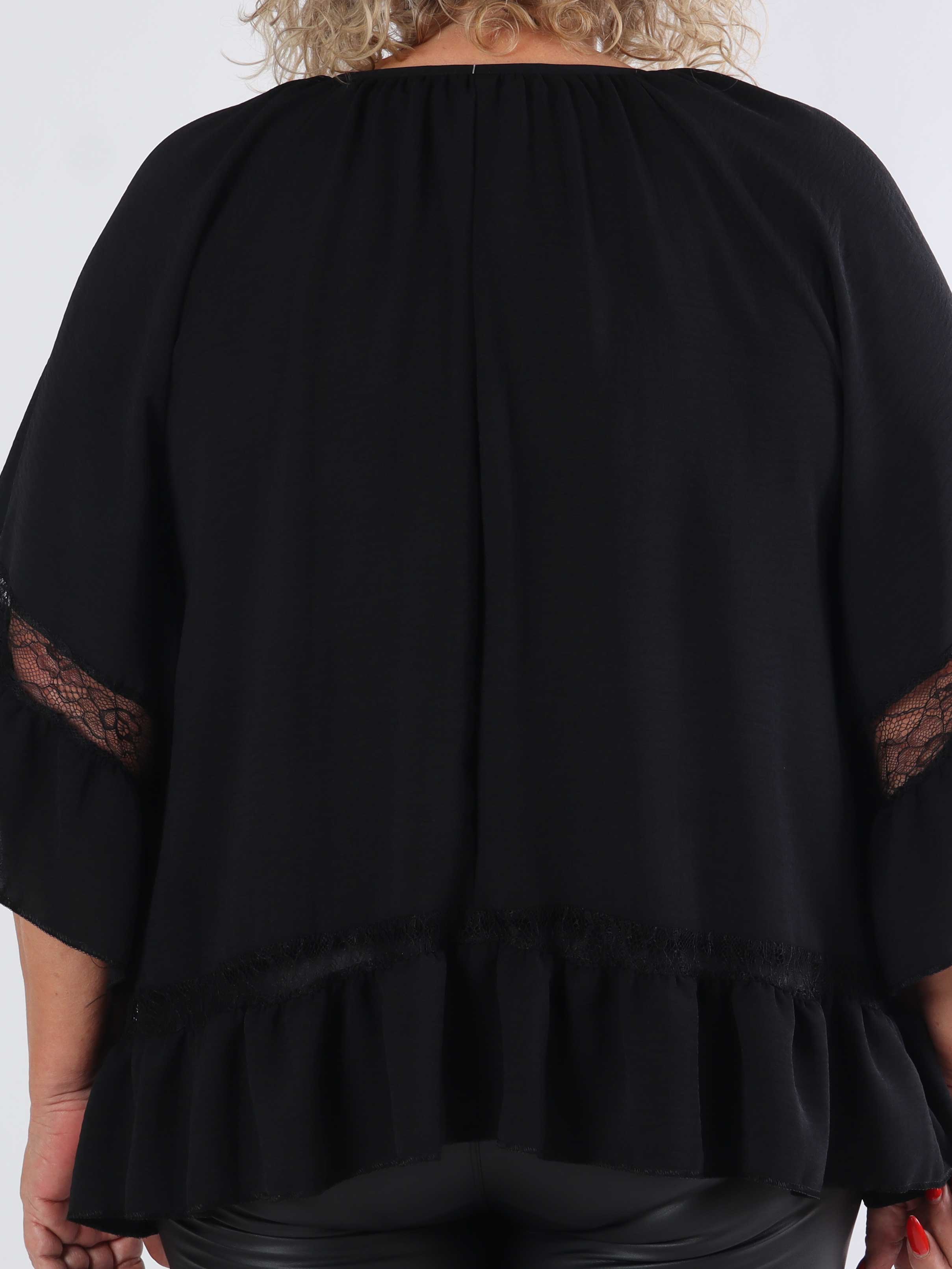 Achilla - Plus size-tunika med spetskant och volanger
