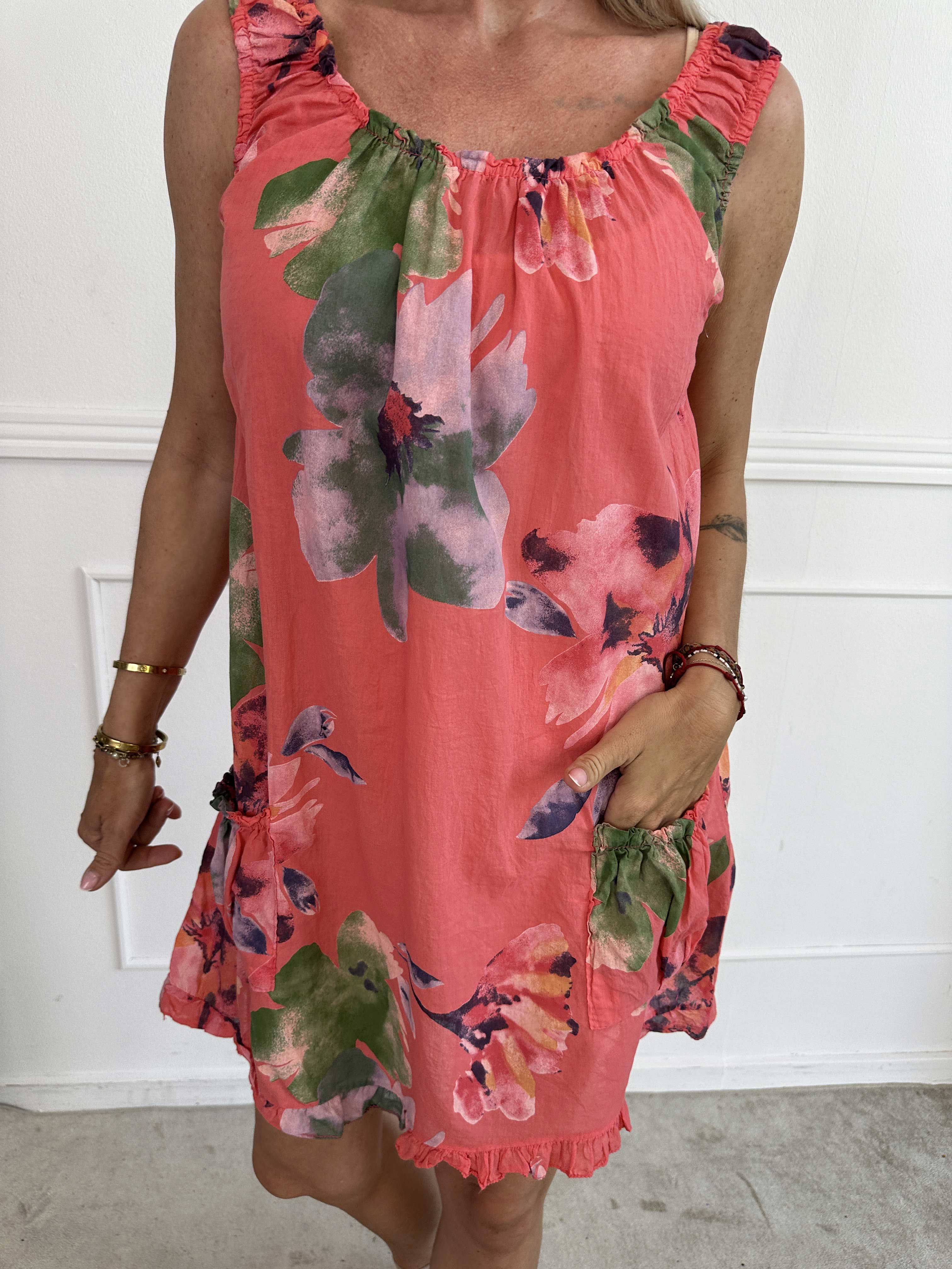 Achlys - Lätt och luftig tunikaklänning med blommigt mönster