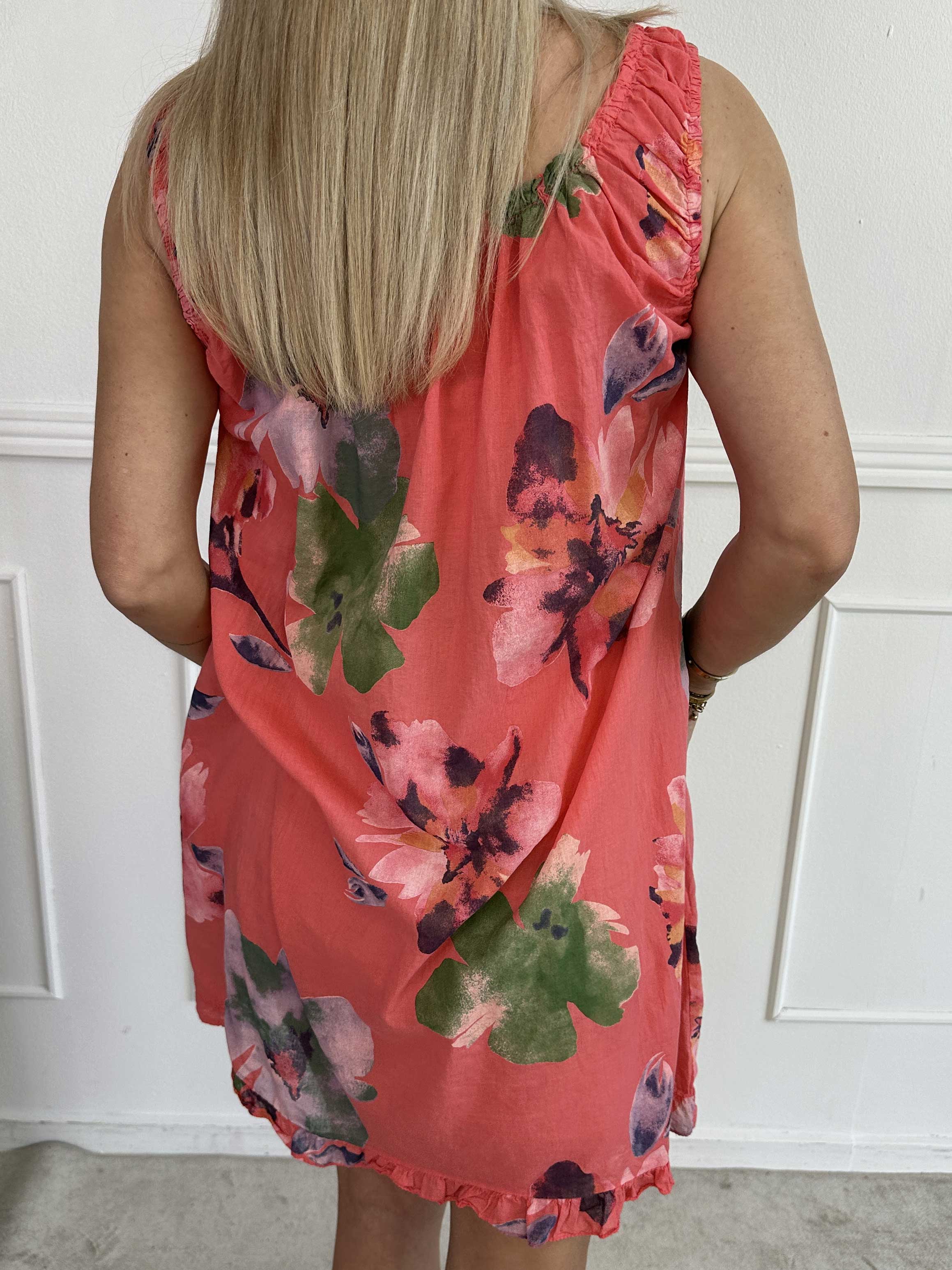 Achlys - Lätt och luftig tunikaklänning med blommigt mönster