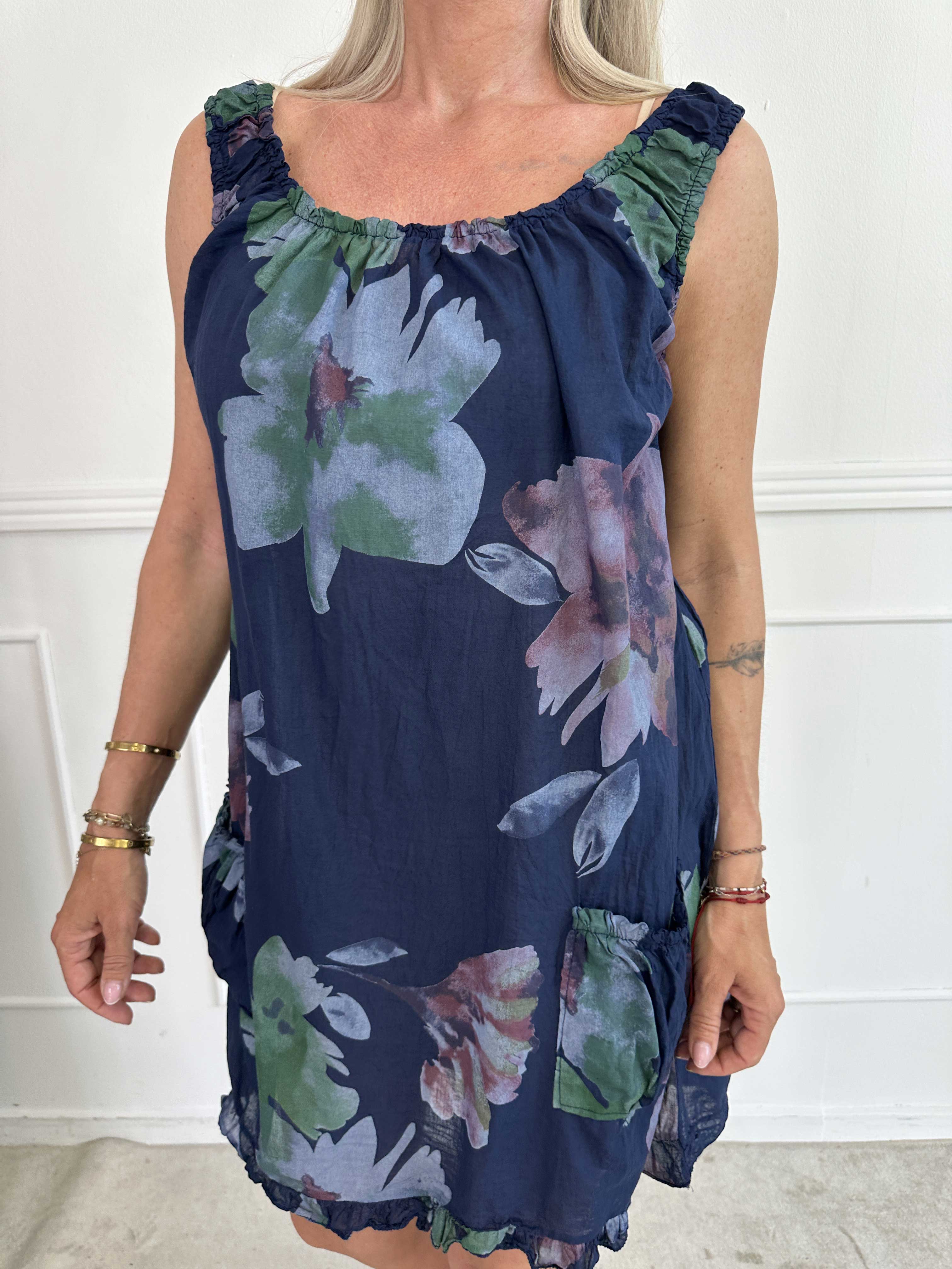 Achlys - Lätt och luftig tunikaklänning med blommigt mönster