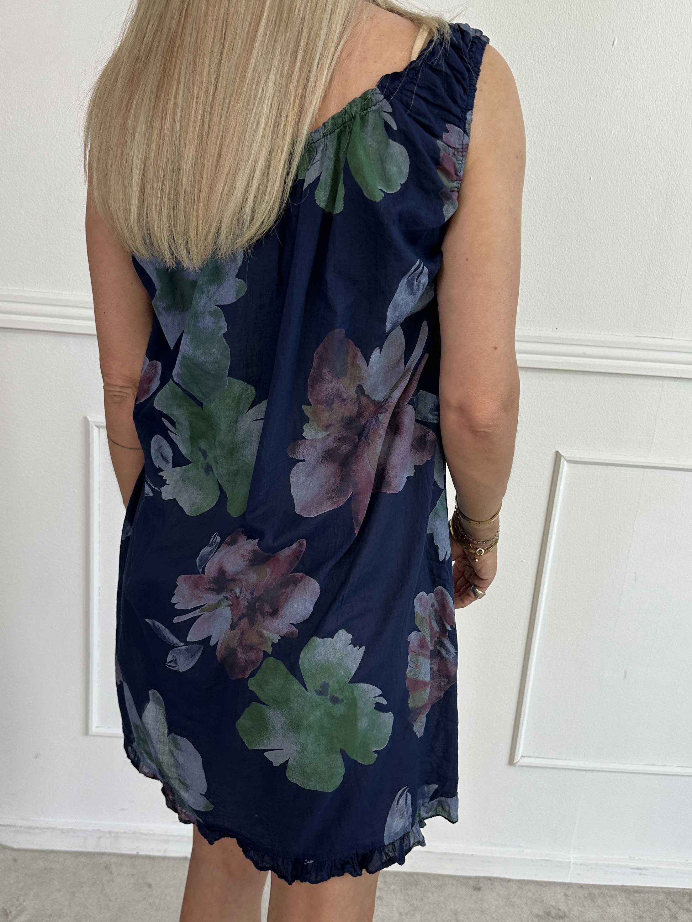 Achlys - Lätt och luftig tunikaklänning med blommigt mönster