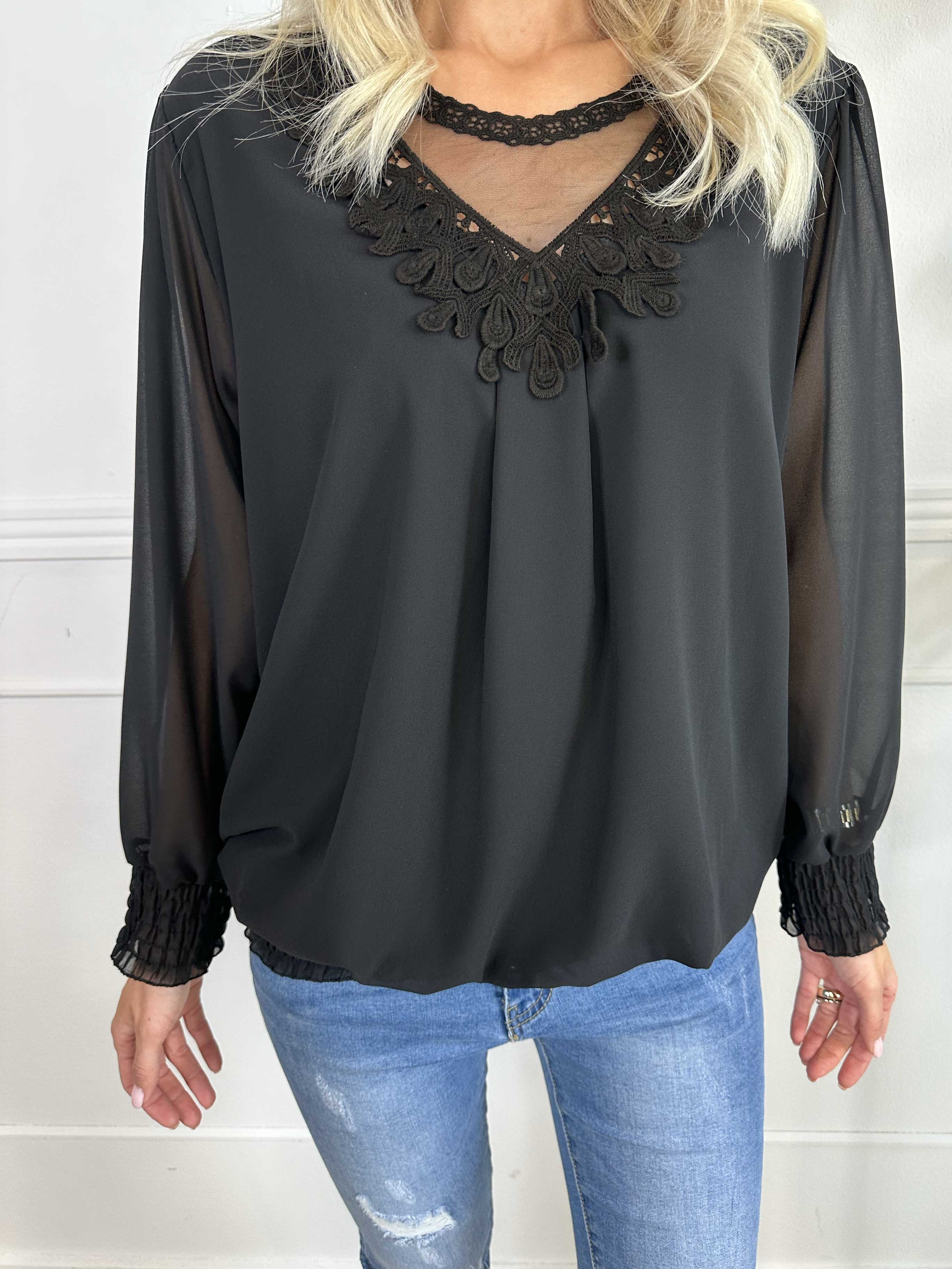 Addison - Tunika i chiffong med urringningsdetaljer