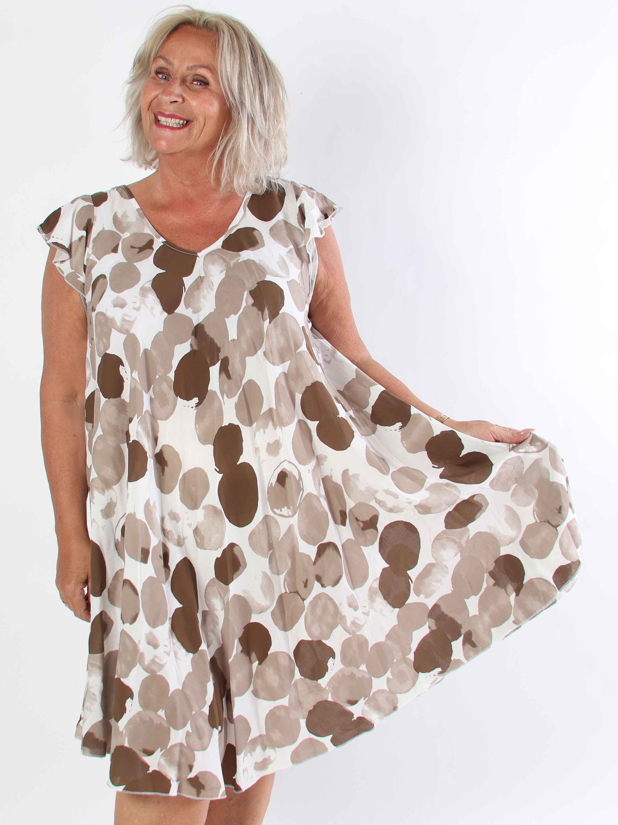 Akantha  - Mönstrad plus size sommarklänning i lätt viskos