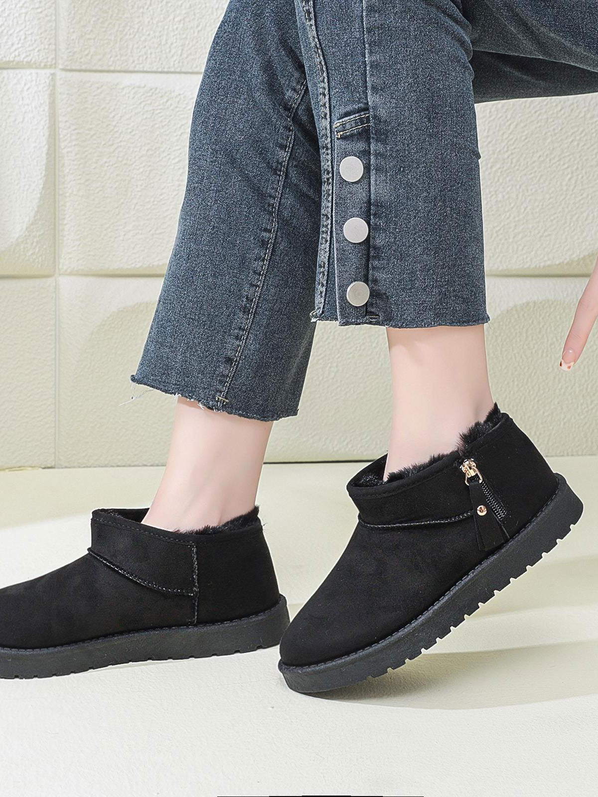 Alexa - Låga bamsestövlar med litet blixtlås